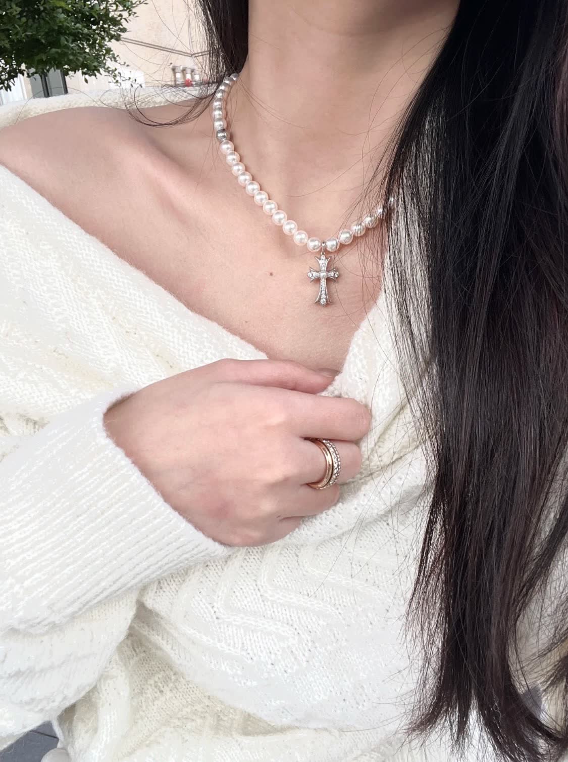 Chrome Hearts Elegant Pearl Cross Pendant Necklace